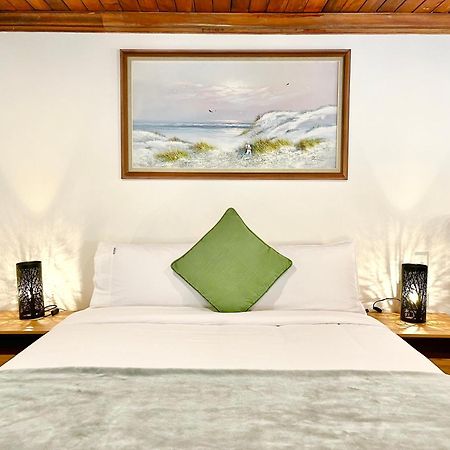 Opoho Heritage Guest Suite 但尼丁 外观 照片
