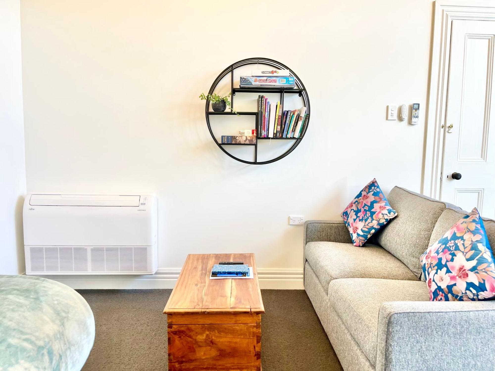 Opoho Heritage Guest Suite 但尼丁 外观 照片